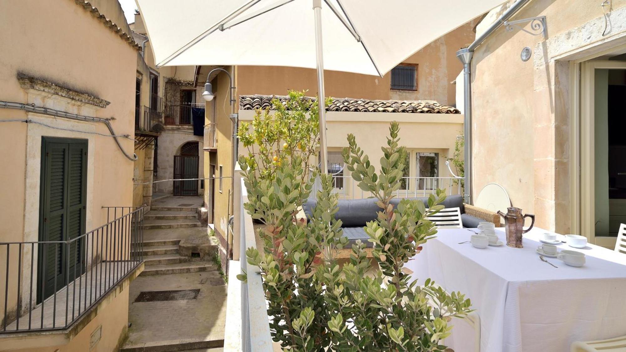 Domus Sbircio Modica Apartment Exterior foto